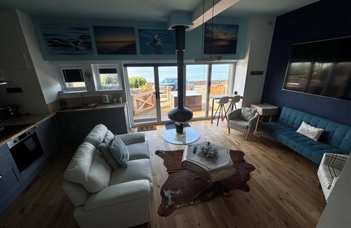 Barmouth House | Be whisked away this winter to the coziest seaside snug.