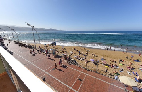 Las Palmas de Gran Canaria Apartment | Beachfront Apartment Las Canteras LM52YY by VillaGranCanaria