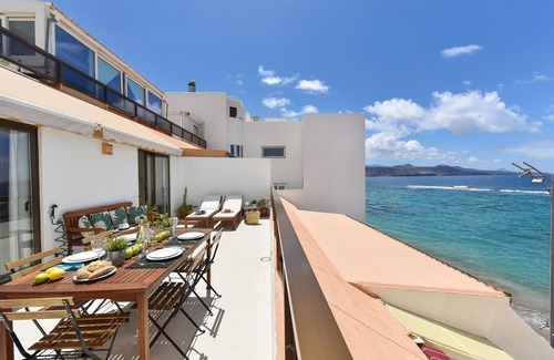 Las Palmas de Gran Canaria Apartment | Beach Apartment La Terraza de Sofia by VillaGranCanaria