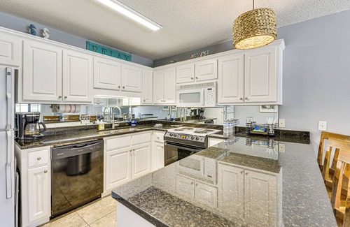 West Panama City Beach Condo | Beach Access, Pools & Tennis: Family PCB Condo!