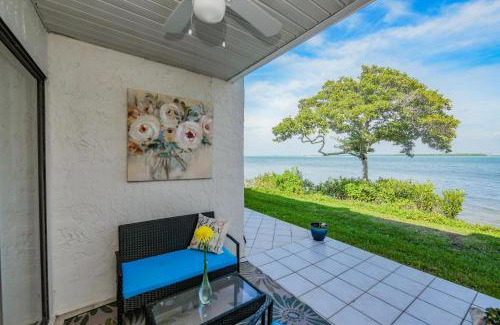 Bradenton Beach House | Beach and Bay Getaway