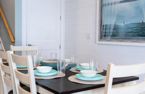 Gulf Shores House | Beach and Pier 3Mins Walk Resort Pool Pet-friendly