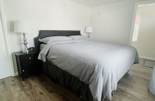 Redington Shores Cottage | Beach Ave Escape Unit B - Just steps from the Beach!