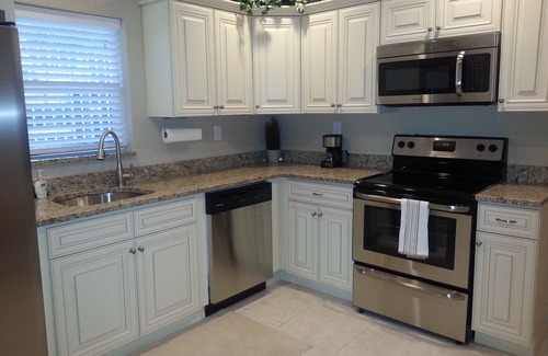 Pompano Beach Villa | Beach block Beauty, 500FT to the beach with chip and putt, Clean and quite.