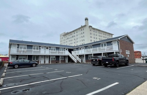 North End Condo | Beach Block Cozy 2-bedroom condo with AC, WiFi in fabulous Ocean City