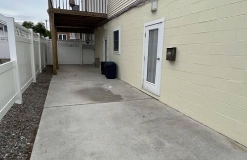 Sea Isle City House | Beach Block Duplex with Fenced in Yard