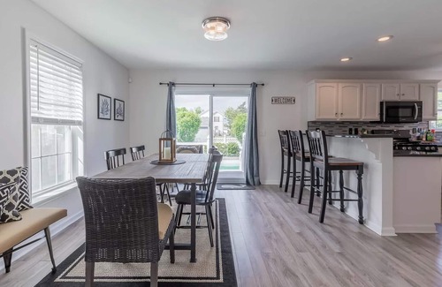 Villas House | Beach Block Shoreline Retreat with Pool & Fire Pitn1 Minute Walk to Beach