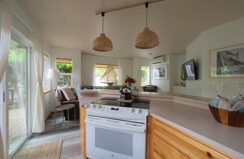 Tolovana Park House | Beach Bungalow 4 - 700ft to Beach - Dogs Ok!