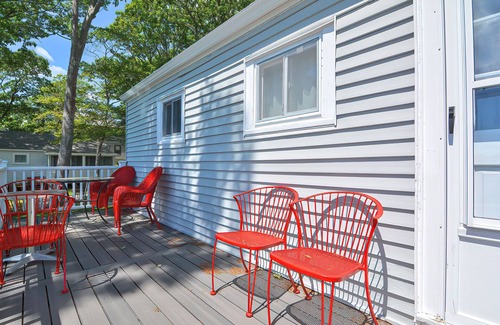 Rockport House | Beach Bungalow: Long Beach Cottage