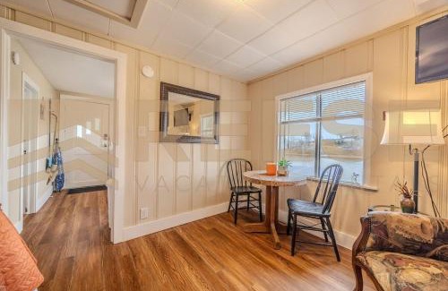 Lake Ozark House | Beach Cabin #3