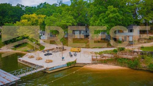 Lake Ozark House | Beach Cabin #3