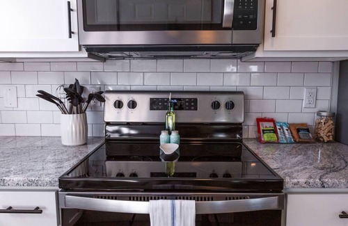 North Carolina Coast House | Beach Chic, 5-Minute Walk to Beach & Boardwalk
