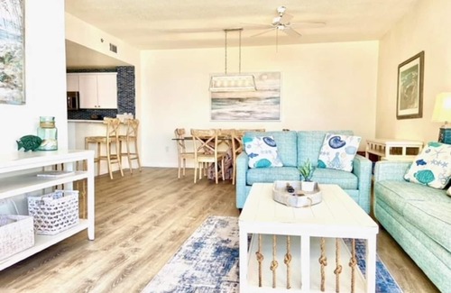 Fort Morgan Condo | Beach Club A1202 - Direct Gulf View, King/Full/Twin/Twin Bunk Sofa Sleeper