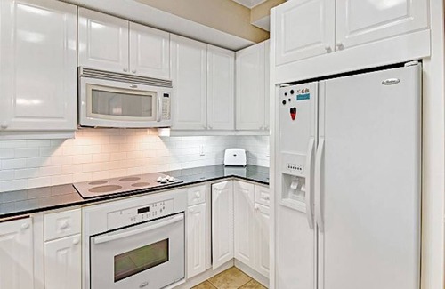 Navarre Beach Condo | Beach Colony Resort West 11C - 3BR/3BA Gulf Front w/Beach Chair Service