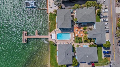 Clearwater Beach Resort | Beach Condo With Heated Pool, Coral Resort A1