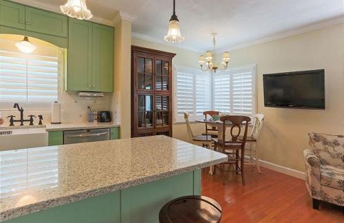 Clearwater Beach Resort | Beach Condo With Heated Pool, Coral Resort A1