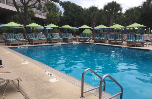 Palmetto Dunes Cottage | Beach Cottage: Village at Palmetto Dunes- WALK to Beach!