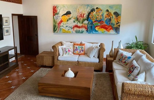 Amapas Cottage | Beach Cottage next to La Palapa...4 Bed/4 Bath