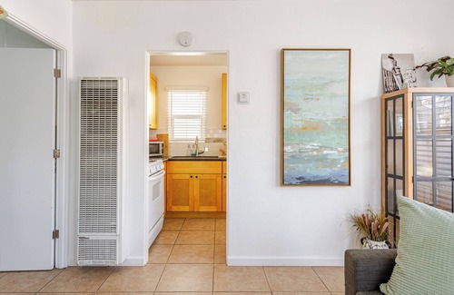Ocean Beach House | Beach cottage with a retro vibe. Walk to The Beach. Garage Parking.