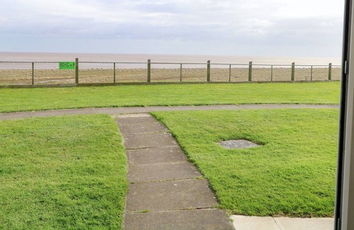 Kessingland Cottage | BEACH CROFT, pet friendly, country holiday cottage in Kessingland