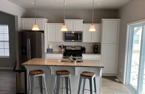 South Haven House | Beach Daze - 3 Baths, 4 Bedrooms, 5 Stars AND A NEW POOL!