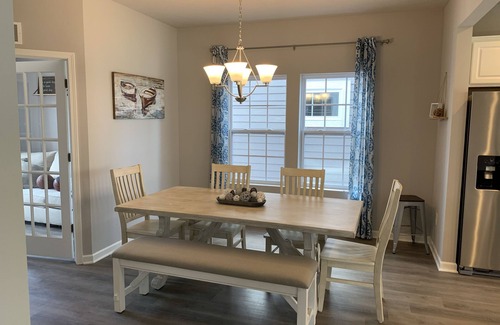 South Haven House | Beach Daze - 3 Baths, 4 Bedrooms, 5 Stars AND A NEW POOL!