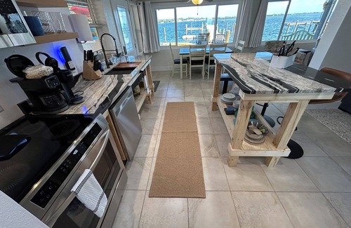 Bradenton Beach House | Beach+Dock+Pool+2 SUPs+2 Kayaks+Fishing+Water Views,Duplex,140 steps to Beach