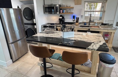 Bradenton Beach House | Beach+Dock+Pool+2 SUPs+2 Kayaks+Fishing+Water Views,Duplex,140 steps to Beach