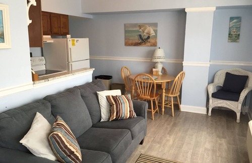 Cape May Condo | Beach Front, 1 Bed Room Condo, Sleep 6 People, With Large Wrap Around Porch