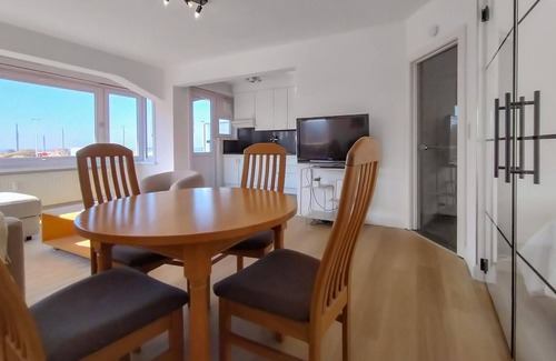 Mariakerke Apartment | Beach front apartment in Oostende