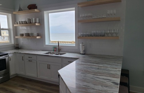 Dauphin Island House | BEACH FRONT GULF SIDE, huge decks and Ocean Views! Newly remodeled, like new!