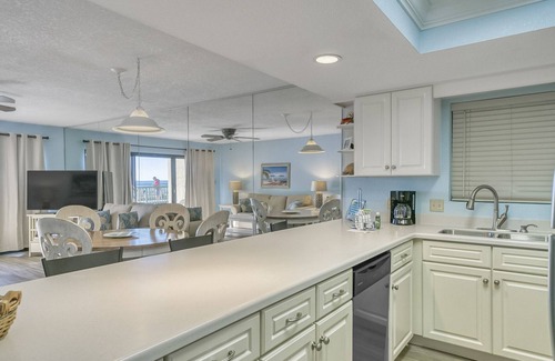 Destin Condo | Beach Front | Gulf Views | Private Beach I Destin Beach Club Ground Floor Condo