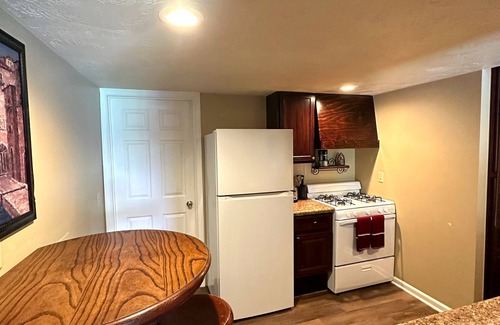 Grand Junction House | Beach Front Lake Resort 10 Minutes To South Haven - Pontoon Available