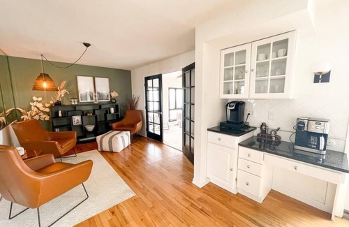 Villas House | Beach Front, Stunning Views, Pet Friendly, Professionally Decorated, WOW