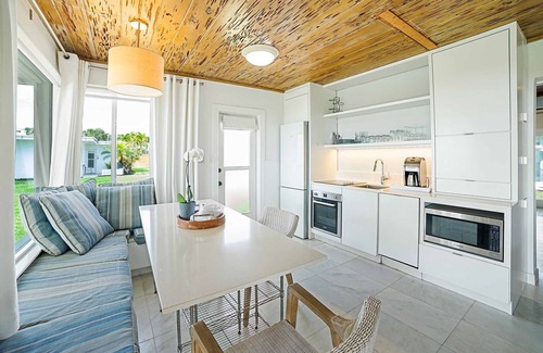 Nokomis House | Beach Front Two Bedroom Bungalow on Casey Key - 10