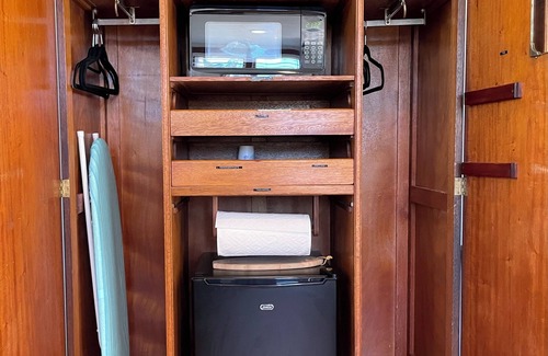 Pacifica House | Beach Hideaway close to San Francisco and the Airport