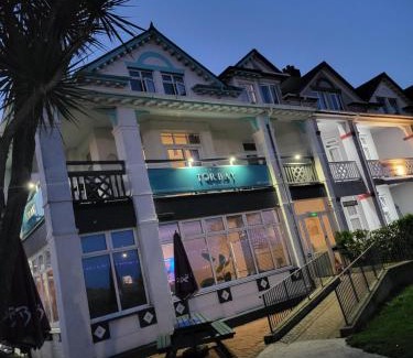 Paignton Hotel | Beach Hotel Torbay B&B