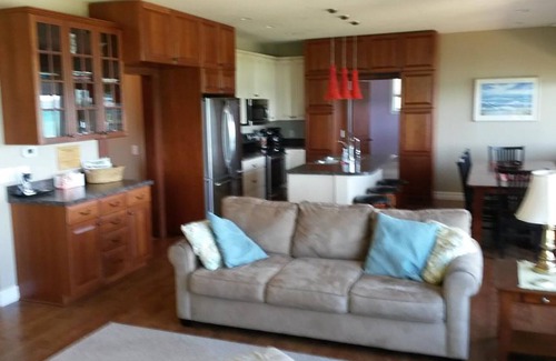 Lake Leelanau Cottage | Beach house on Lake Michigan~ Views Of Sleeping Bear Shoreline/Manitou Islands