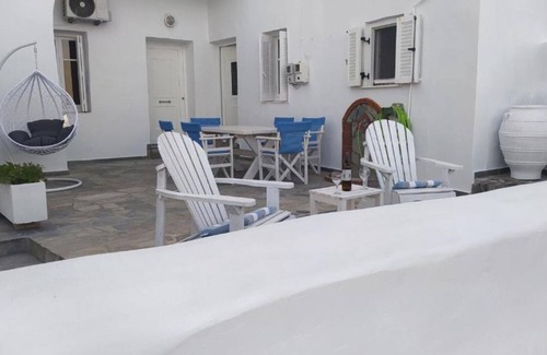 Apikia House | Beach House Paraporti
