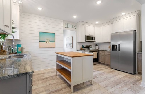 Hampton House | Beach House w/Luxe amenities!