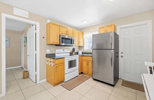 Port Canaveral Condo | Beach Living | Few Steps to the Sand | Budget Stay
