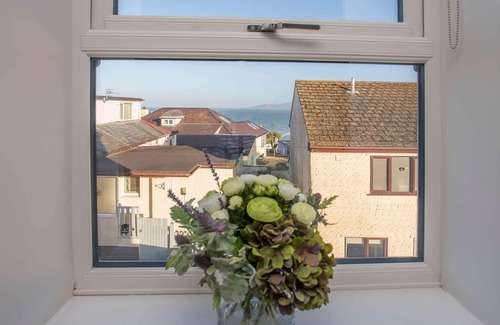 Benllech Apartment | Beach Lookout