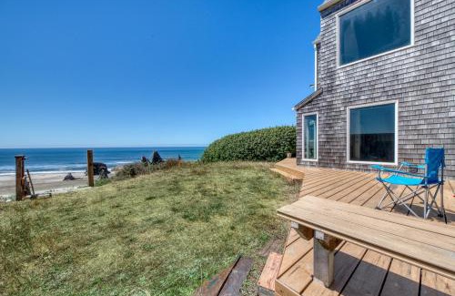 Bandon Apartment | Beach Loop Condo #1 - North Unit