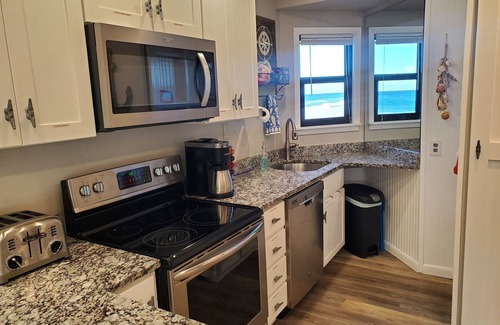 Gulf Shores House | "BEACH MEISTER" We Supply Everything! Free Parking-LOCATION-Fun-Easy & Relaxing!