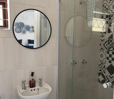Umtentweni House | Beach Nest Unit - Ebbtide