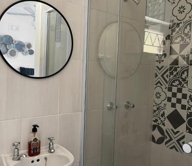 Umtentweni House | Beach Nest Unit - Ebbtide