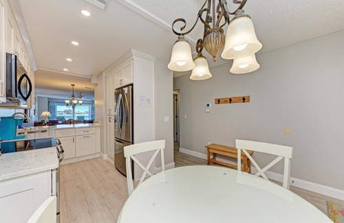 Bradenton Beach Condo | Beach Palms 6B-Beach 1 Minute WalkHeated Pool-Free Wi-Fi-Dock-Surrounded By Wate