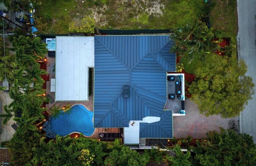 Lauderdale Beach House | Beach Pop - Steps to Beach, Heated Pool & Hot Tub