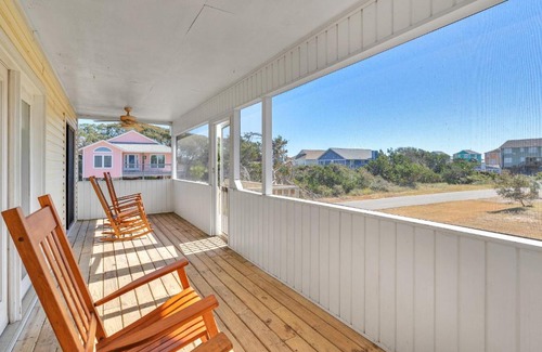 Long Beach House | Beach Power by Oak Island Accommodations