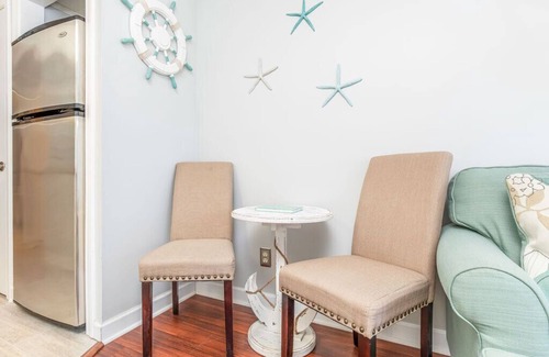 Tybee Island Condo | Beach Racquet A127 | Steps to the Beach + Pool!